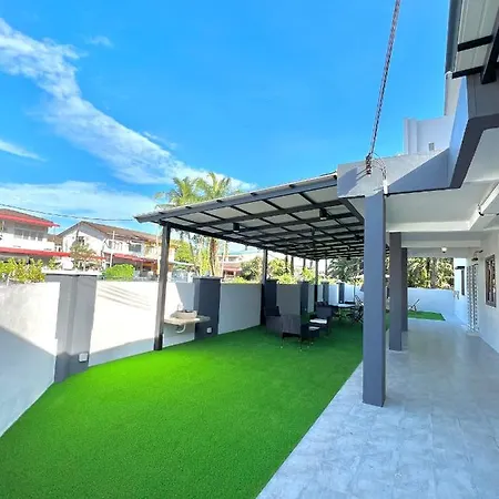 Entire Vacation Home With Landscape Garden Sitiawan Exterior photo